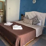 Tarona 3*