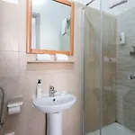 Tarona 3*