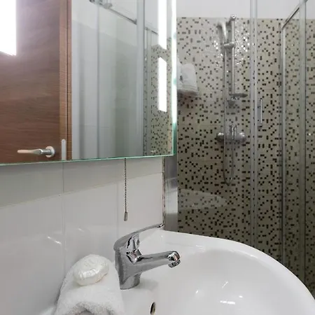 Tarona ゲストハウス