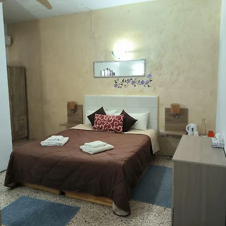 Tarona Vendégház San Pawl il-Baħar