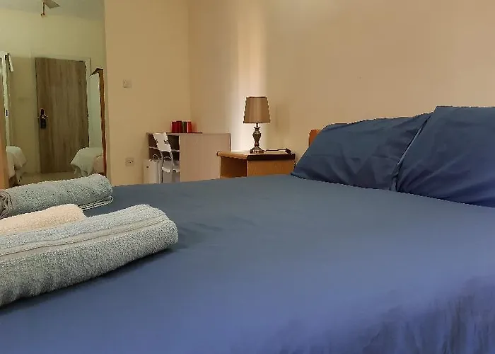 بيت ضيافة Tarona